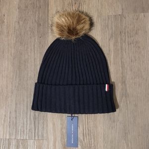 Tommy Hilfiger Women's NAVY Knit Beanie Hat Cap w/ Logo on Cuff Faux Fur Pom-Pom